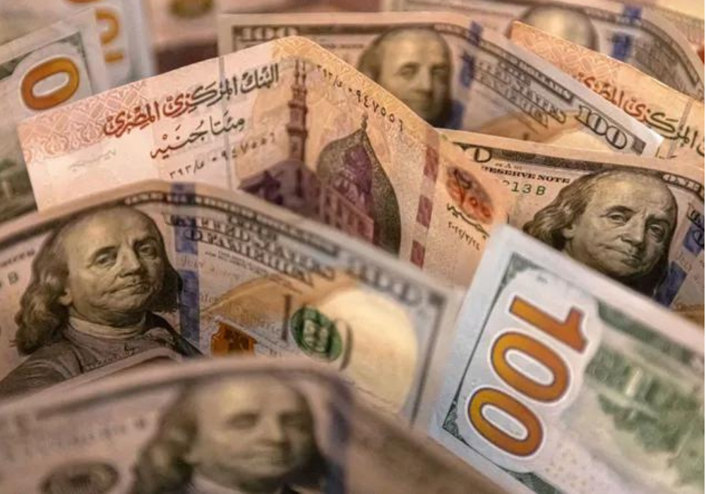 متوسط سعر الدولار في البنوك المصرية 