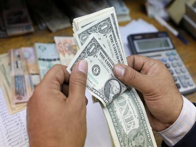 سعر الدولار اليوم في السوق السوداء